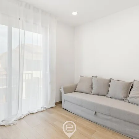 דירה Estay - Archihouse Seafront - Aircon - Wifi - Terrace טורה גרנדה